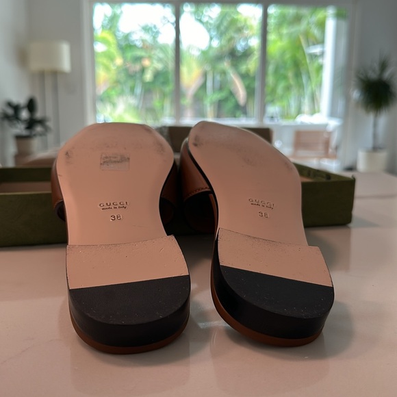 GUCCI women’s interlocking G cut-out slide sandal - Picture 5 of 11